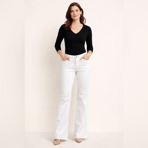 🤍 White House Black Market Blanc Boot Leg White Jeans – Size 8R